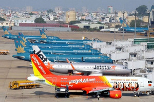 Bộ trưởng Nguyễn Văn Hùng: Giá vé máy bay tăng cao, chúng tôi cũng có trách nhiệm