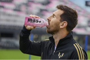 Messi ra mắt thương hiệu đồ uống, có dễ thành ‘cá mập’ ở thị trường 33 tỷ USD?