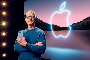 Cổ phiếu Apple đạt mức cao nhất mọi thời đại, đưa S&P 500 và Nasdaq vượt đỉnh