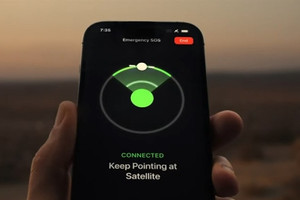 iPhone cho phép người dùng gửi tin nhắn vệ tinh khi không có sóng điện thoại, WiFi