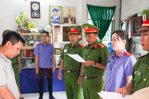 'Lật mặt' những kẻ giả công an để lừa tình, tiền và làm những chuyện bất ngờ