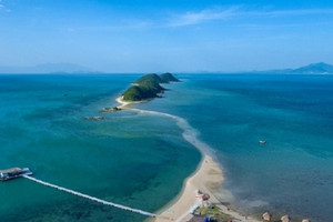 Eo biển kín gió rộng lớn chỉ cách Nha Trang 80km, được ví như ‘công chúa ngủ quên’ giữa biển cả mênh mông