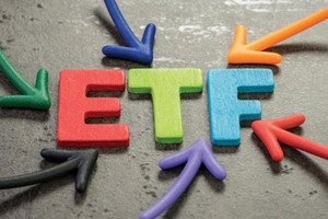 5 quỹ ETF quy mô gần 9.600 tỷ đồng nhắm mua TCB, VIX, MBB, HPG và bán FPT, EIB, MSB