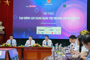 Lãnh đạo UBCKNN nêu lý do khối ngoại bán ròng hơn 50.000 tỷ đồng sau nửa đầu năm