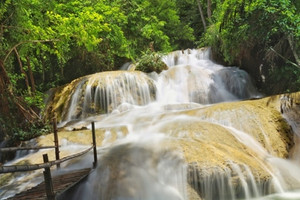 Dòng thác độc đáo của xứ Thanh chảy suốt bốn mùa không cạn, chỉ cách Hà Nội 180km