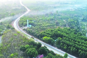 Tỉnh giáp biên có 16 cửa khẩu huy động 628.000 tỷ cho hàng chục dự án quyết trở thành nơi đáng sống