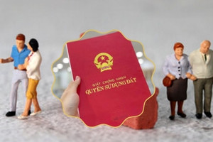 Chung tiền mua đất với bố mẹ, có thể tự bán nếu không được đồng thuận của bố mẹ hay không?