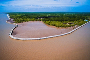 Huyện nằm cuối cùng trên bản đồ Việt Nam là bán đảo ba mặt giáp biển, nơi duy nhất có con sông ăn thông từ biển Đông sang biển Tây