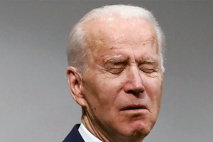 Các nhà tài trợ lớn ngừng quyên góp cho đảng của ông Biden