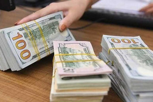 Tỷ giá USD hôm nay 23/7: bật tăng trên thị trường tự do