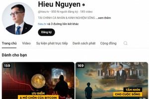 Một youtuber nổi tiếng bị tố 'lùa gà' thông qua bán khóa học đầu tư chứng khoán, thu về 135 tỷ đồng