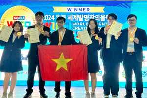 Mang ‘vỏ lạc’ ra quốc tế, học sinh Hà Nội giành Huy chương vàng Olympic Phát minh và Sáng chế thế giới