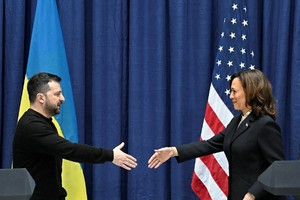 Hé lộ 'khó khăn' giữa Tổng thống Zelensky và bà Harris