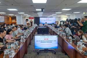 Vàng miếng SJC loại “một chữ” và “hai chữ” có chất lượng, giá trị như nhau