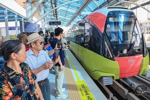 Chưa đến một tuần mở bán vé, metro Nhổn - ga Hà Nội đã xuất hiện nhiều bất cập