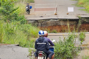 Một thôn nhỏ 'gánh' quy hoạch 4 dự án hàng nghìn tỷ, người dân đi không được ở cũng không xong