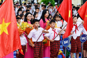 Thời tiết dịp khai giảng: Miền Bắc và Trung Bộ nắng nóng, Nam Bộ có mưa