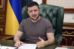 Hàng loạt bộ trưởng từ chức, Tổng thống Ukraine Zelensky lên tiếng