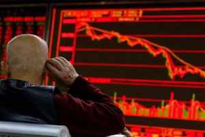 ‘Cơn ác mộng’ của chứng khoán Trung Quốc: Nguy cơ trượt về đáy 5 năm