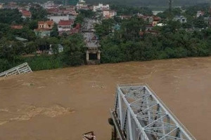 Nguyên nhân ban đầu vụ sập cầu Phong Châu ở Phú Thọ