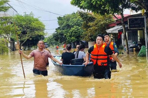Thái Nguyên: Lũ trên sông Cầu dâng cao kỷ lục, hơn 2.000 hộ dân di dời khẩn cấp, nhiều người lên mạng cầu cứu