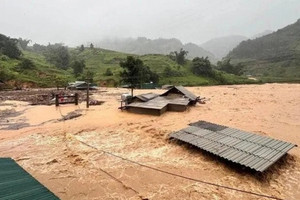 Hậu bão Yagi: Miền Bắc chìm trong lũ lụt, cảnh báo ‘tím’ lan rộng
