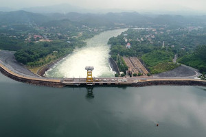 Công điện khẩn: Triển khai các biện pháp khẩn cấp bảo đảm an toàn đập thủy điện Thác Bà, lưu lượng đến hồ vượt quá khả năng xả lũ thiết kế