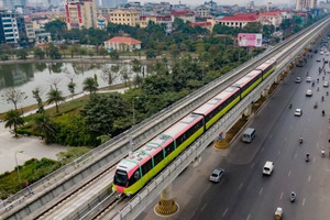 Tuyến đường sắt đô thị trên cao 35.000 tỷ đồng sẽ kéo dài thêm 8km ngầm đến quận đông dân nhất Hà Nội