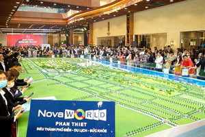 [LIVE] Thị trường ngày 17/9: Chứng khoán 'xanh vỏ, đỏ lòng', NVL thủng đáy 18 tháng