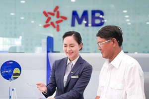 MBBank (MBB) tung gói vay 2.000 tỷ đồng hỗ trợ khách hàng sau bão lũ