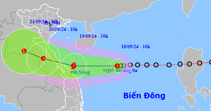 Áp thấp nhiệt đới cách Hoàng Sa 180km, miền Trung bắt đầu mưa lớn xối xả