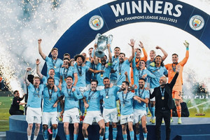 Manchester City - CLB bóng đá với cú ăn ba lịch sử đang kinh doanh ra sao?