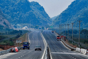 500 ngày đêm thi đua hoàn thành 3.000 km đường bộ cao tốc vào cuối năm 2025