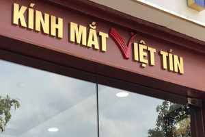 Tăng trưởng doanh thu không đủ bù lỗ, Kính mắt Việt Tín âm vốn chủ, ôm khối nợ khổng lồ