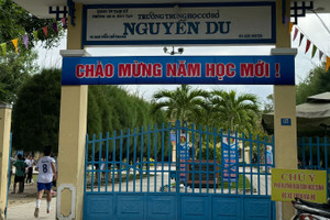 Tin mới vụ phụ huynh xông vào lớp đánh học sinh ở Quảng Nam