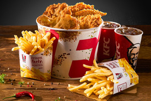 Hơn 2 tấn gia vị gà rán KFC chứa chất gây ung thư nhập khẩu từ Thái Lan bị chặn đứng