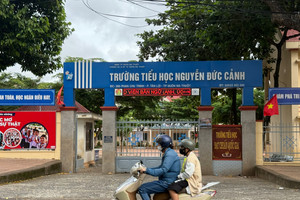 Hé lộ nguyên nhân khiến 2 cô giáo nhập viện, hàng nghìn học sinh nghỉ học ở Đắk Lắk