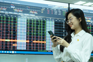 Cổ phiếu nào gây chú ý nhất hôm nay?