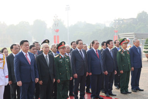 Lãnh đạo Đảng, Nhà nước vào Lăng viếng Chủ tịch Hồ Chí Minh