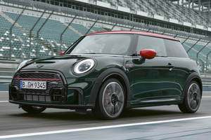Ngân hàng giám sát khách bán xe Mini John Cooper Works để trả nợ