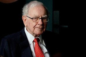 Warren Buffett tiết lộ 1 bí quyết then chốt giúp các nhà đầu tư mới thành công hơn