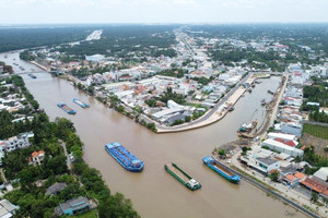 Ngay tháng sau, Việt Nam sẽ hoàn thành cây cầu hơn 260 tỷ đồng bắc qua kênh đào gần 150 năm tuổi, 'yết hầu' của đất Chín Rồng