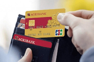 Agribank khóa thẻ đối với khách hàng sử dụng chứng minh nhân dân