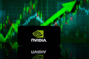 Vốn hóa cán mốc 3.400 tỷ USD, Nvidia trên đà soán ngôi Apple trở thành công ty có giá trị nhất hành tinh