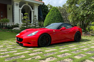 Siêu xe hàng hiếm Ferrari California được rao bán hơn 7 tỷ đồng