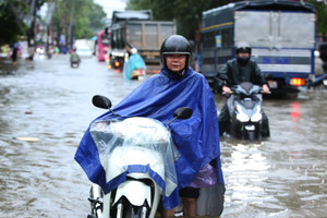 Dự báo thời tiết 20/10/2024: Không khí lạnh xuống phía Nam, nhiều nơi mưa to