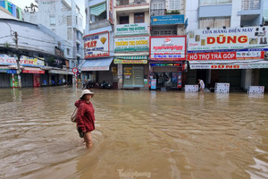 Khu vực thuộc dự án đầu tư chống ngập vẫn chìm trong nước, Chủ tịch Cần Thơ chỉ đạo làm rõ