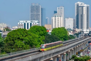 Metro Nhổn - Cầu Giấy lần đầu gặp sự cố sau hơn 2 tháng đi vào hoạt động