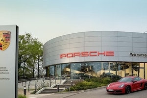 Porsche hé lộ có thể phát triển phiên bản chạy xăng cho xe điện để 'chiều khách'