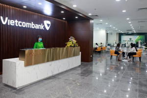 Vietcombank (VCB) báo lãi hơn 31.500 sau 9 tháng, nợ xấu vượt 17.100 tỷ đồng